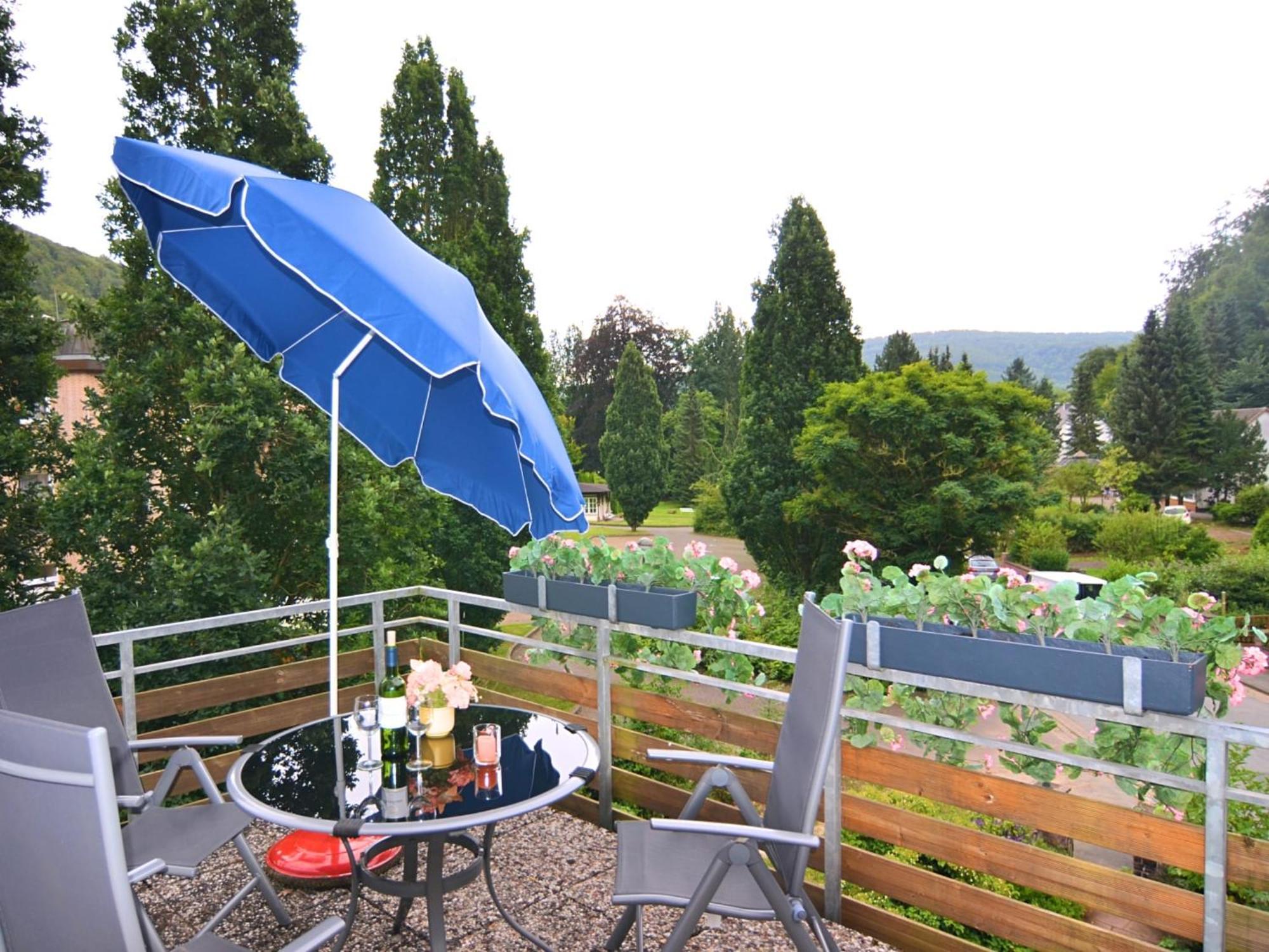 Spacious Apartment In Weser Uplands With Garden バート・ピルモント エクステリア 写真