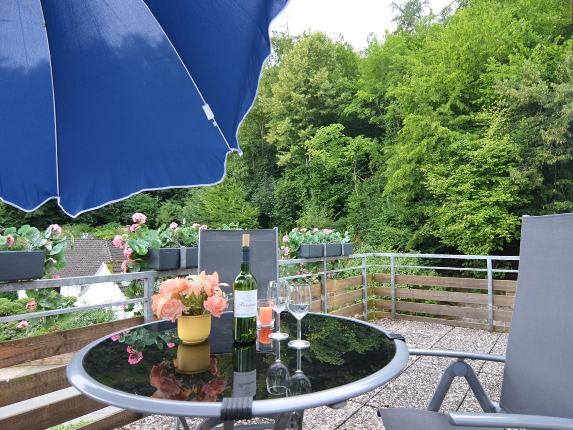 Spacious Apartment In Weser Uplands With Garden バート・ピルモント エクステリア 写真
